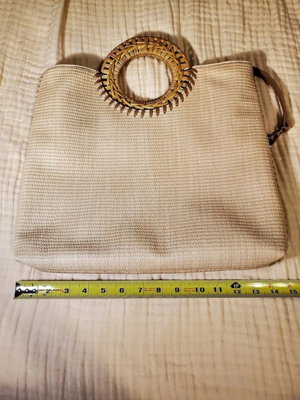Dolce Vita Ring Handle Shoulder Bag in Neutral/biege Like New